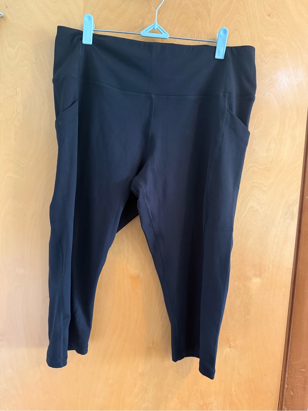 32 Degrees Black High-Waist Cropped Leggings